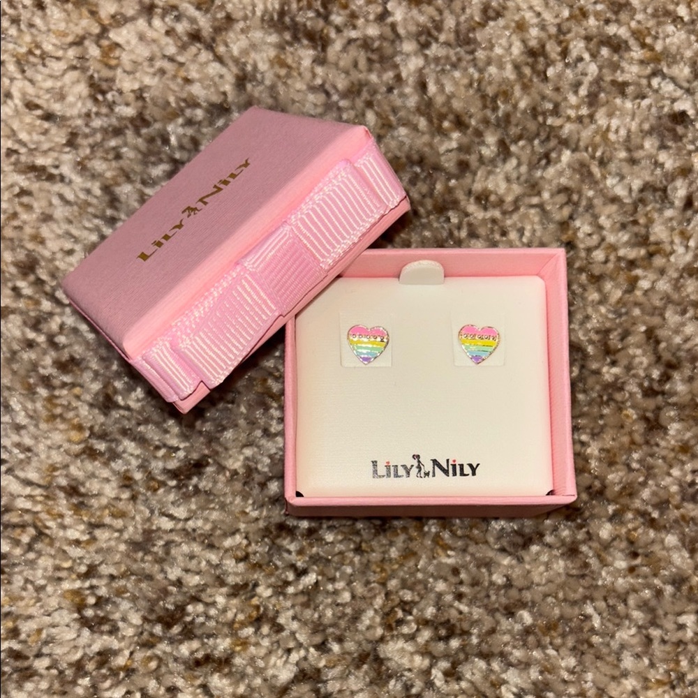 Lily Nily Heart Earrings in Pink Box